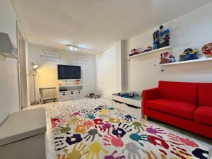 Photo 23- click for photo gallery